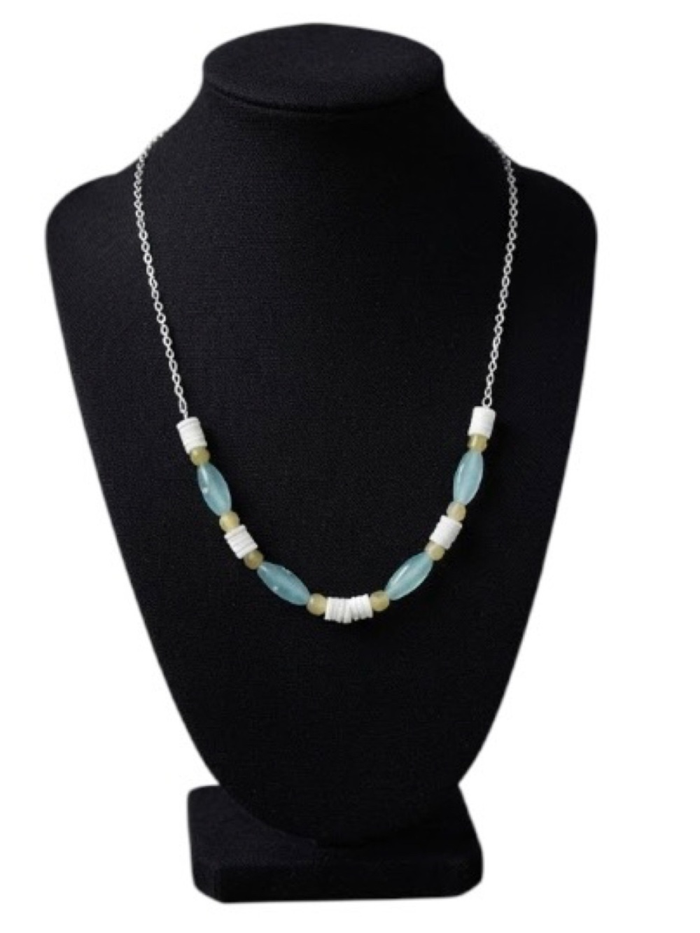 Icon Collection Tropical Paradise Beaded Silver Tone Necklace (NWT) - Picture 3 of 5
